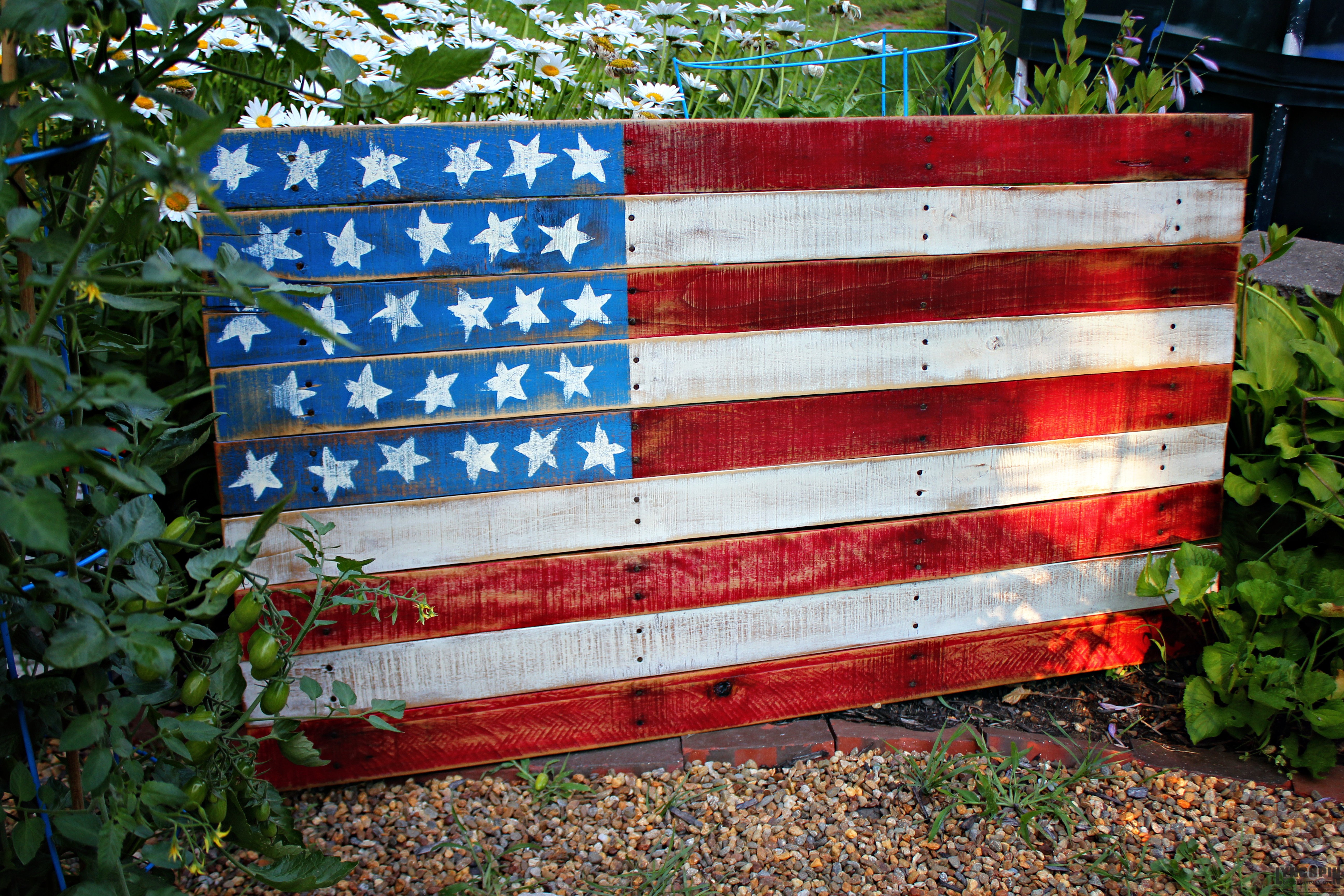 *New* Flatline Series – Reclaimed Pallet Wood American Flag